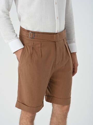 Antioch Regular Trousers in Beige
