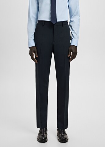 MANGO MAN Slim fit Pants in Blue: front