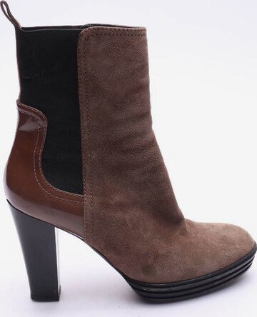 HOGAN Dress Boots in 38 in Brown: front
