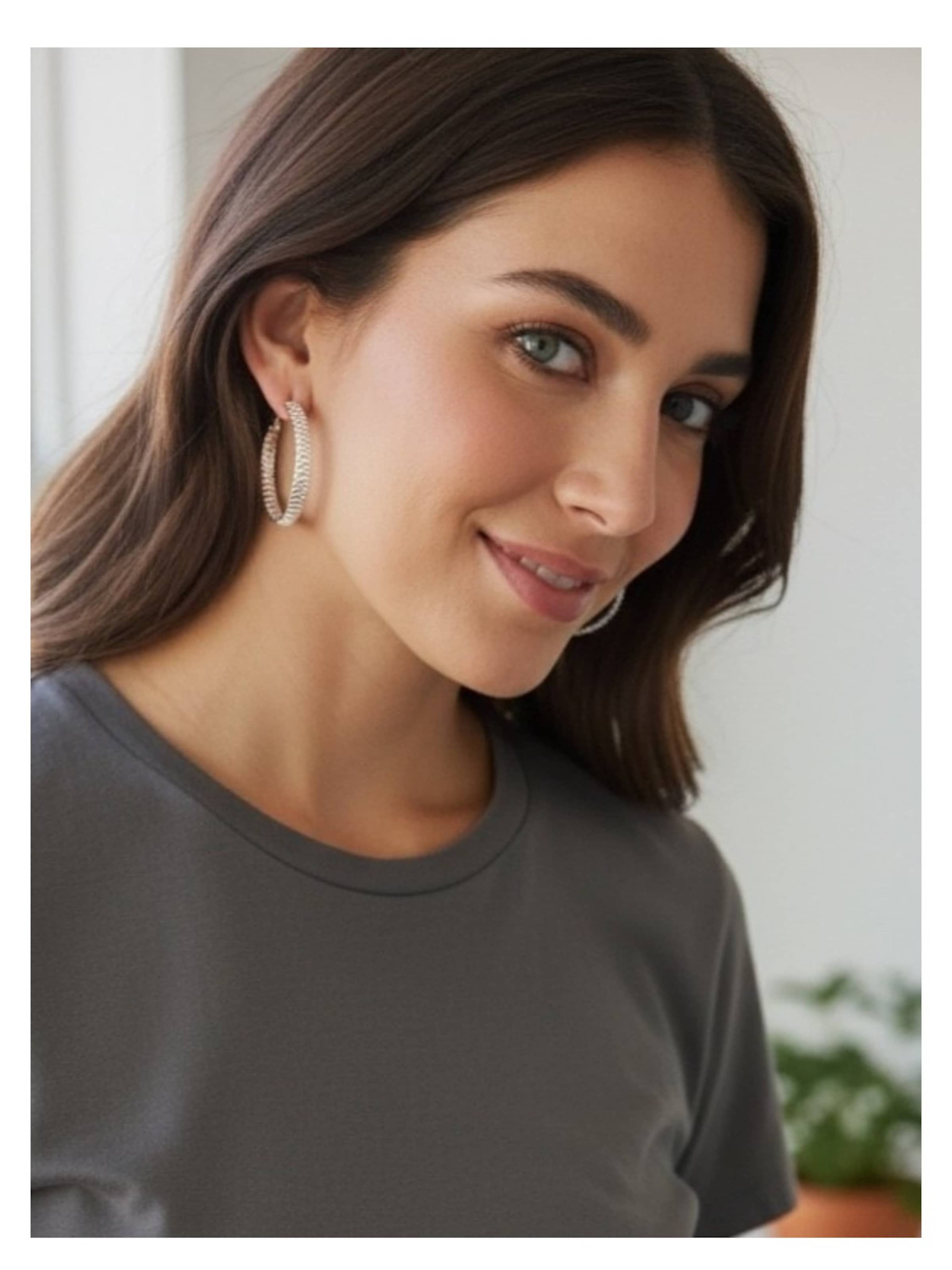 Gloria Mago Earrings 'Marea hoop earrings in silver 10µ brass' in Silver: front