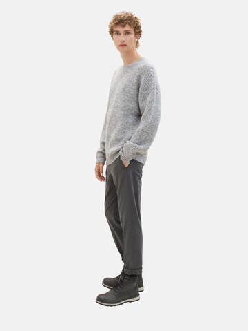 TOM TAILOR DENIM Normalny krój Spodnie w kant w kolorze szary