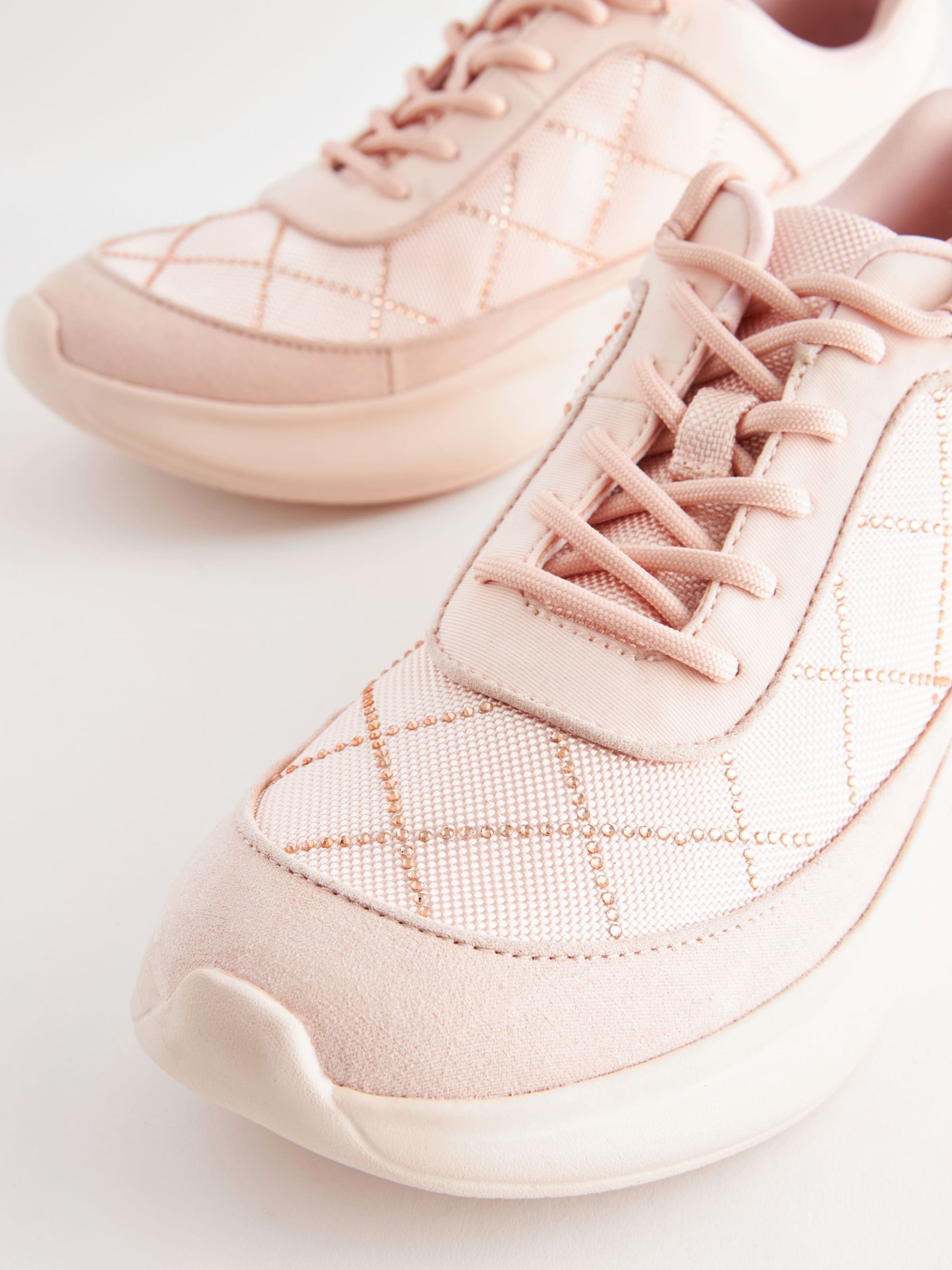 Next Platform trainers in Beige