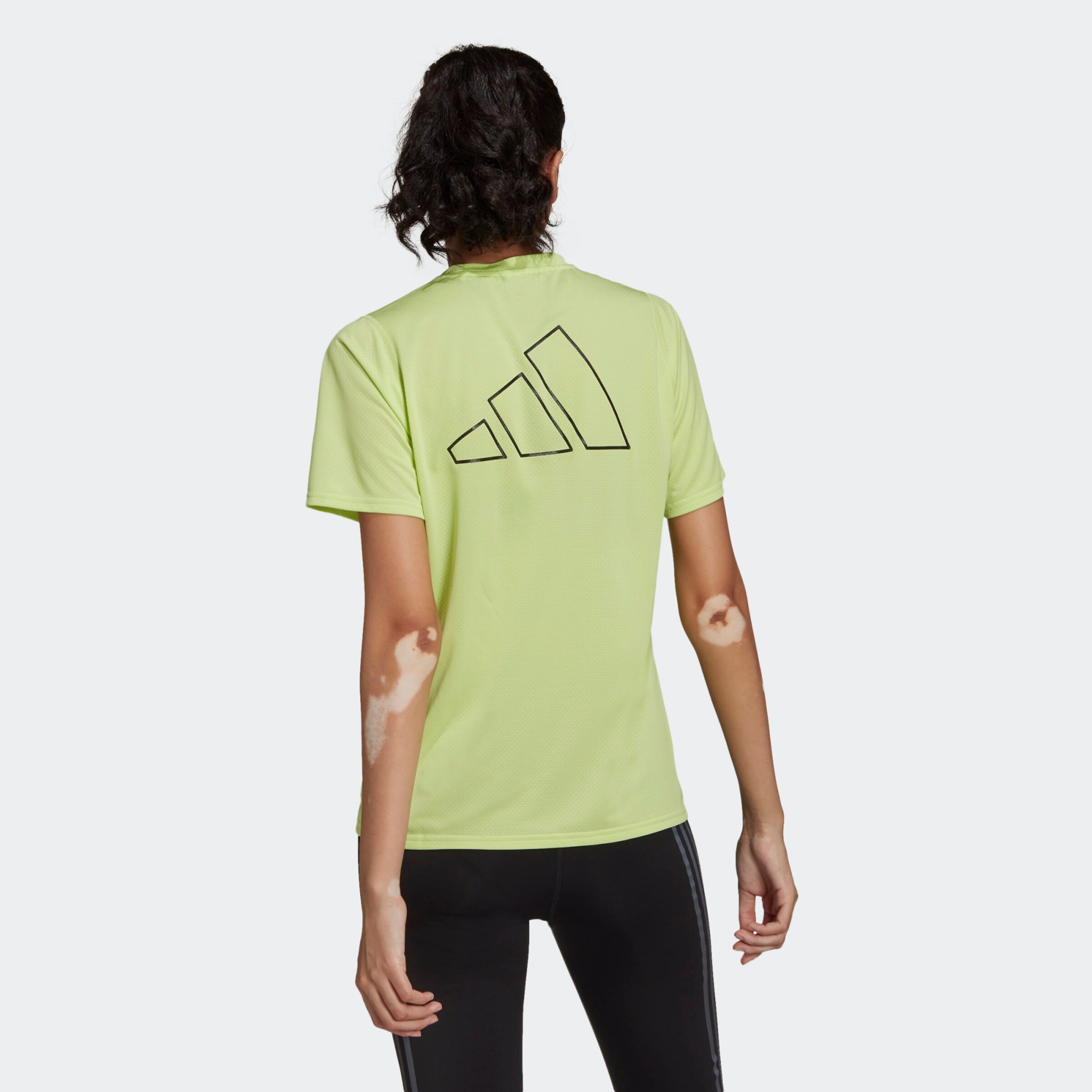 Frauen Sportarten ADIDAS PERFORMANCE Sportshirt in Grün - XE70844 Frauen Sportarten ADIDAS PERFORMANCE Sportshirt in Grün - XE70844