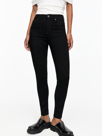 Pull&Bear Skinny Jeans in Schwarz