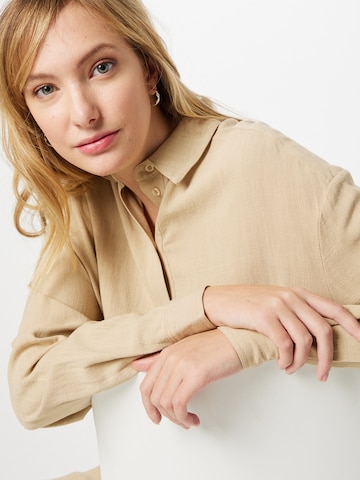 Camicia da donna 'Maren' di Esmé Studios in beige