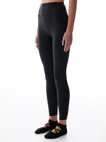 Skinny Leggings Penti en noir