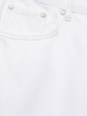Pull&Bear Lużny krój Jeansy w kolorze biały