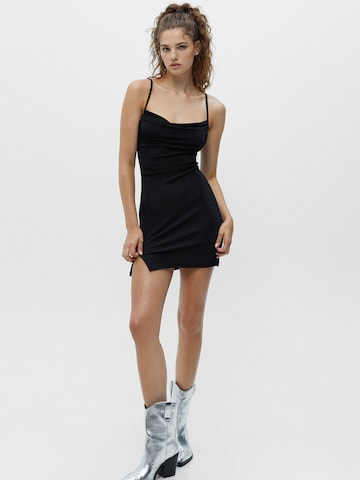 Pull&Bear Kleid in Schwarz