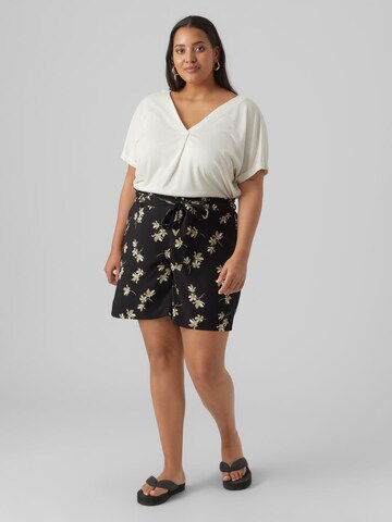 Vero Moda Curve Bluse 'FLIA' i hvid