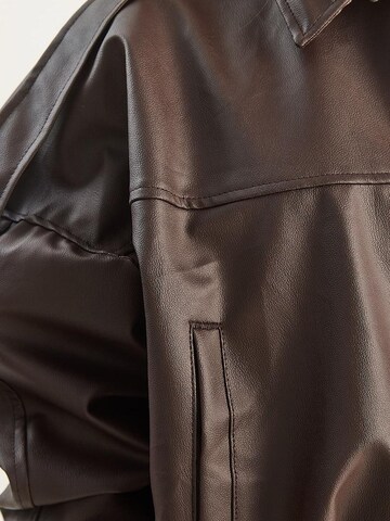 Veste mi-saison Bianco Lucci en marron