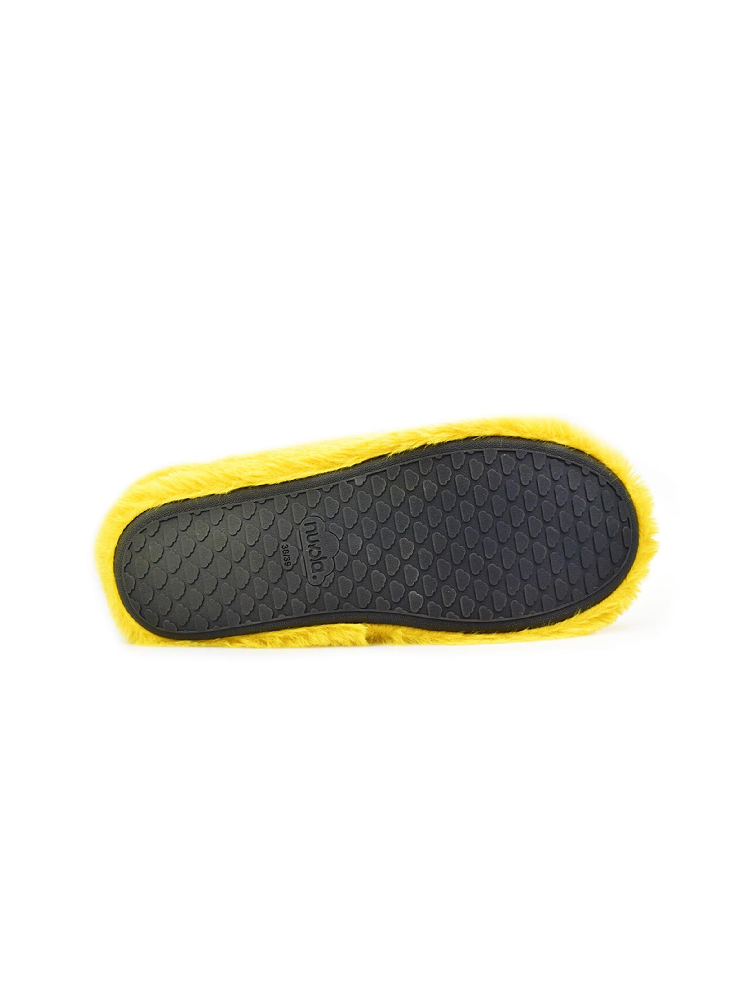Nuvola. Slipper 'Zueco Bee' in Yellow