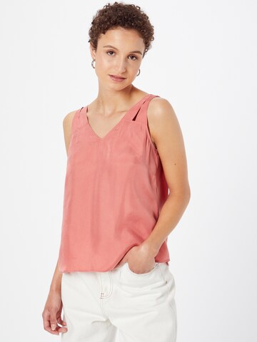 COMMA Top in Red: front