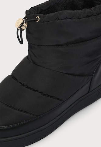 GUESS - Botas de nieve 'VICENT' en negro