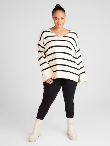 Vero Moda Curve Sweter w kolorze beżowy