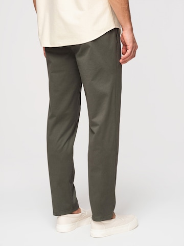 Regular Pantalon chino 'OM-PACP-0293' Ombre en vert
