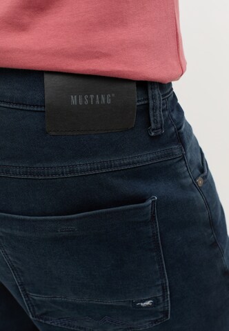 MUSTANG Regular Jeans in Blau