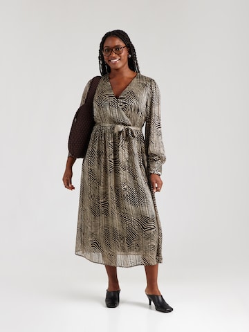 Robe 'VMCGEBRA GEDNA' Vero Moda Curve en noir : devant