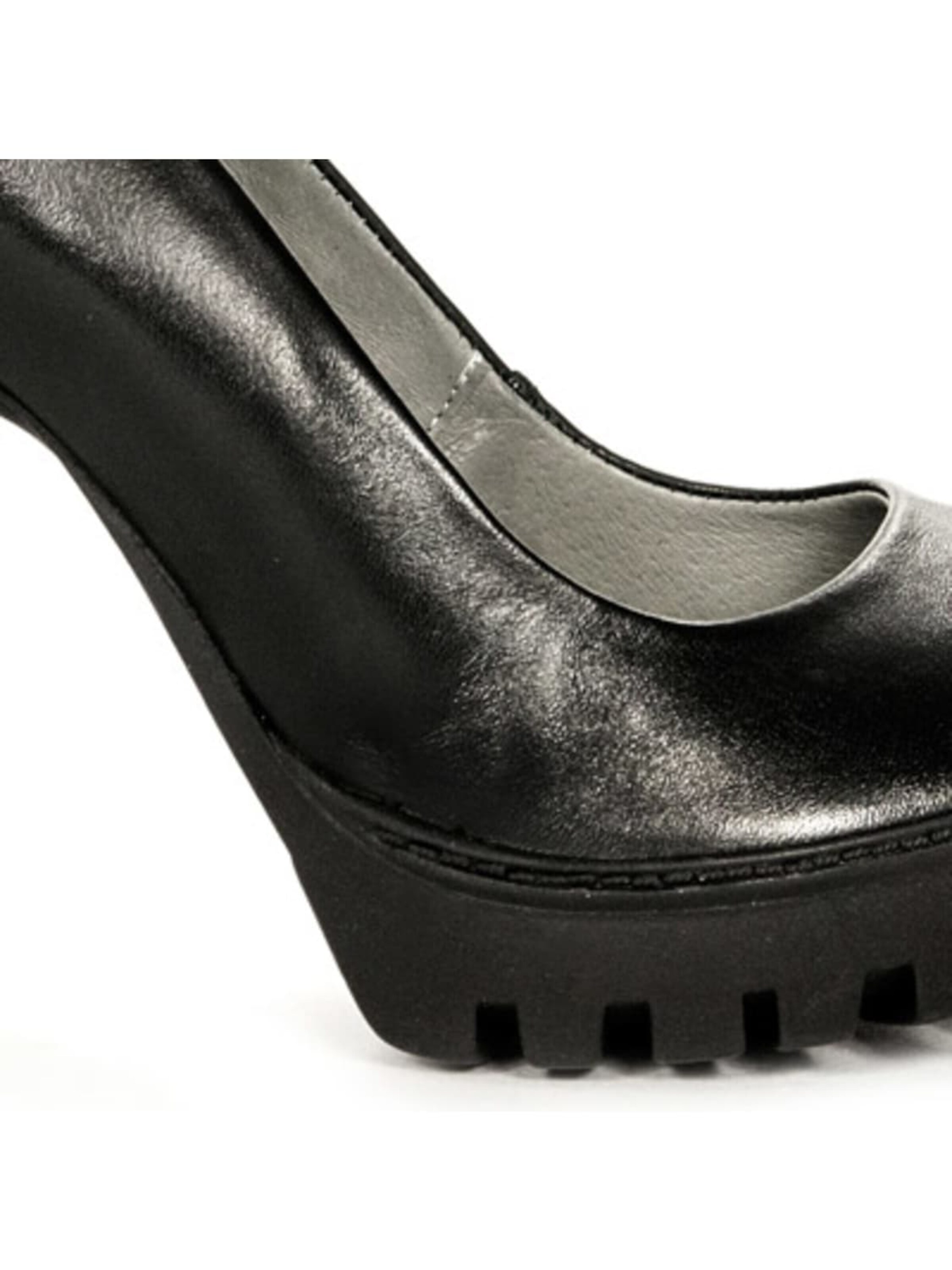 Maciejka Pumps '02629-01/00-1'‌‌ in Schwarz