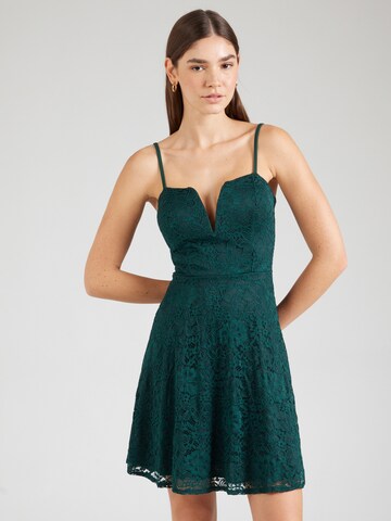 Robe de cocktail 'DOLLY' WAL G. en vert : devant