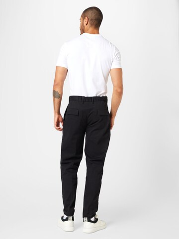 Calvin Klein Regular Pleat-Front Pants in Black