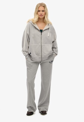 Veste de survêtement Superdry en gris