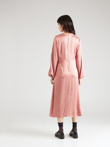 Closet London Kleid in Pink