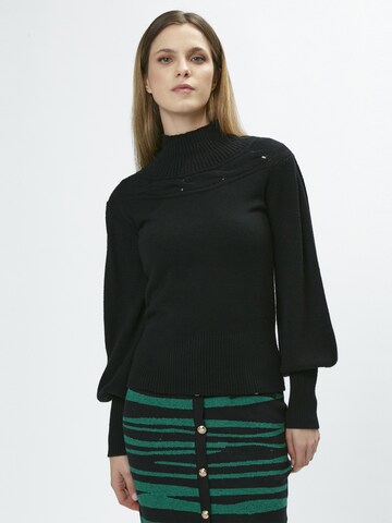 Pullover di Influencer in nero: frontale