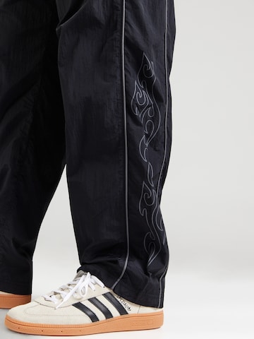 HOLLISTER - Ropa ancha Pantalón en negro