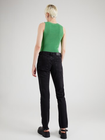 Coupe slim Jean Monki en noir