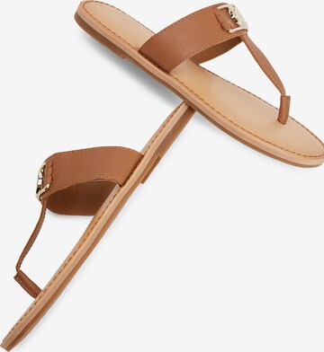 TOMMY HILFIGER T-Bar Sandals in Brown