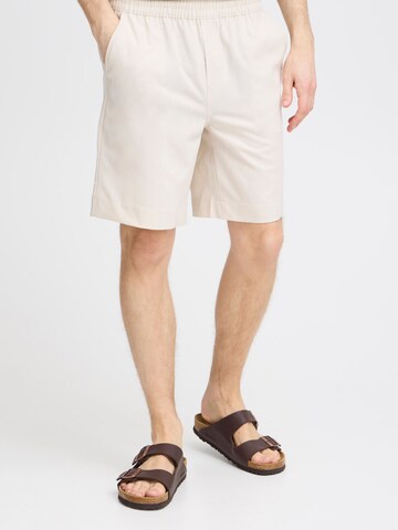 regular Pantaloni chino di Casual Friday in beige: frontale