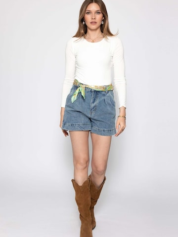SASSYCLASSY - Body de blusa en blanco