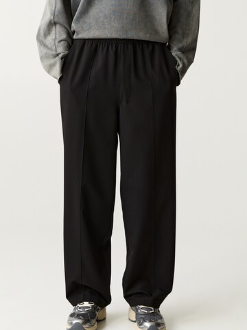 Loosefit Pantalon Pull&Bear en noir : devant