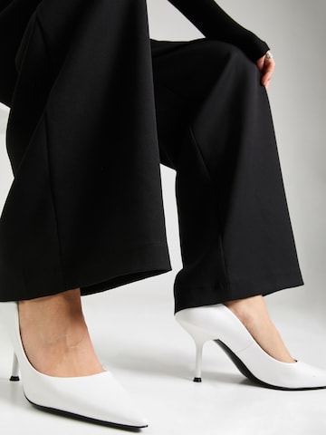 ONLY Loose fit Pleat-front trousers 'MALIKA' in Black