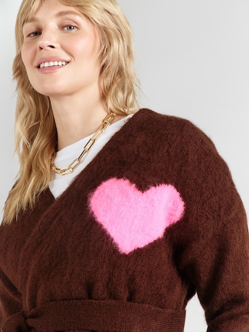 miss goodlifePulover 'Hearts' - smeđa boja