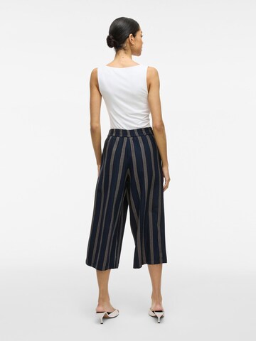 Wide leg Pantaloni di VILA in blu