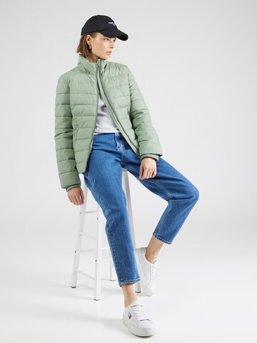 Tommy Jeans Jacke in Grün