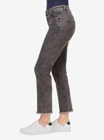 Linea Tesini by heine Regular Jeans i grå