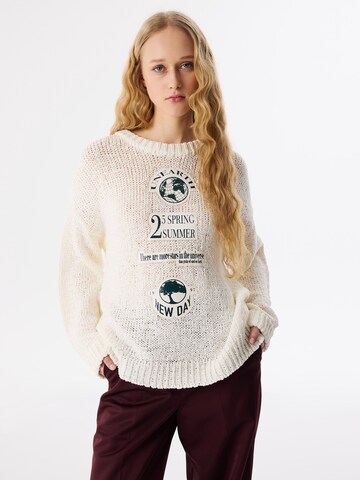 Pull-over Twist en beige : devant