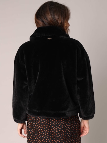 Veste d’hiver 'Rusalka' Deeluxe en noir