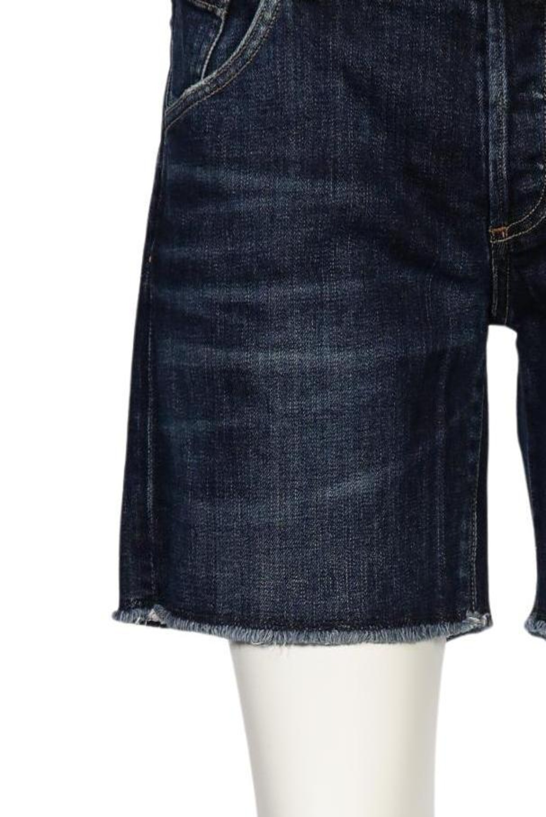 Citizens of Humanity Shorts in S in Blue