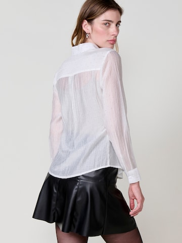 KOROSHI - Blusa em branco