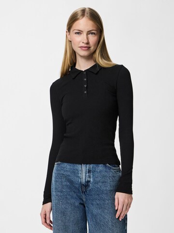PIECES - Camiseta 'PCKITTE' en negro: frente