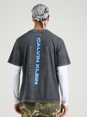 Calvin Klein Jeans Μπλουζάκι '205' σε μαύρο