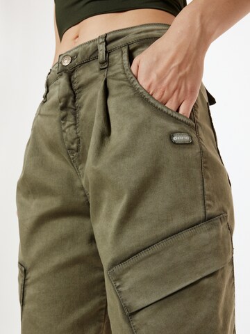 Gang Tapered Pleat-Front Pants 'Silvia' in Green