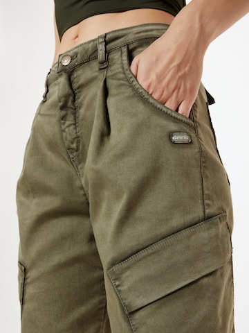 Gang Tapered Pleat-Front Pants 'Silvia' in Green