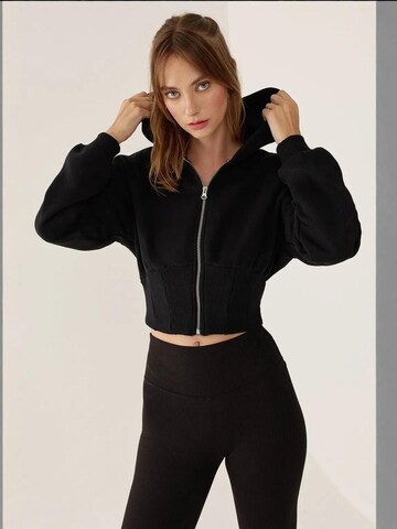 Hiccup Sweatjacke in Schwarz