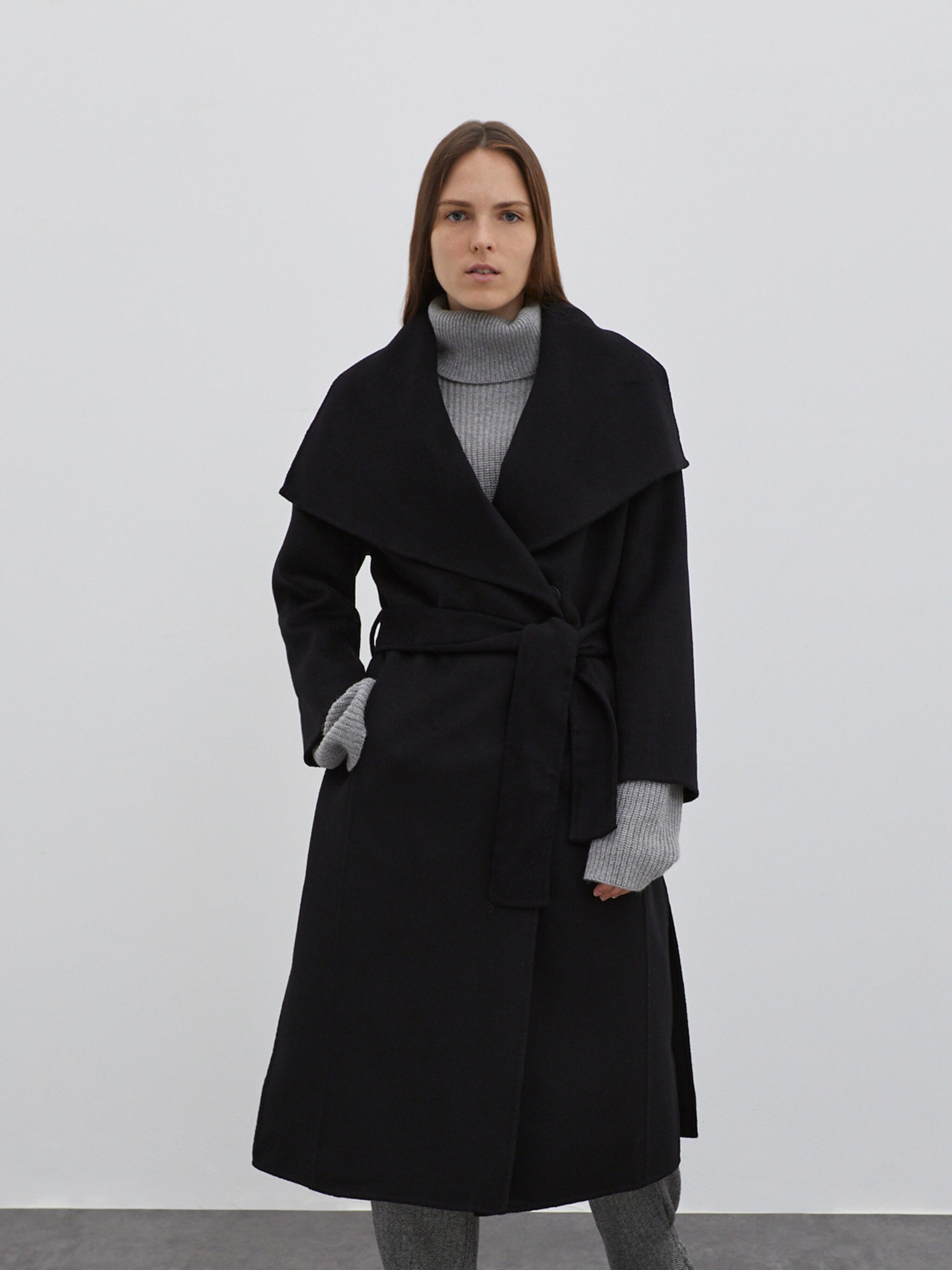 EDITED Producten Tussenmantel 'Rosalie' Zwart