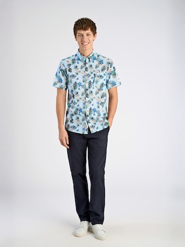 Coupe regular Chemise Lindbergh en bleu