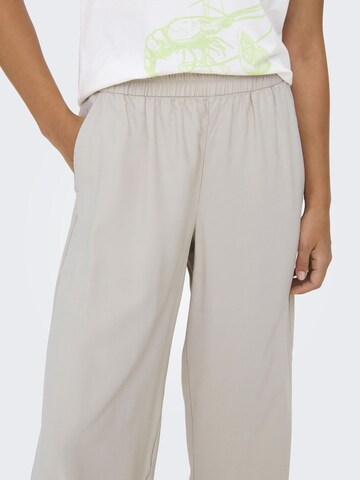 Loosefit Pantaloni 'ONLAris' di ONLY in beige
